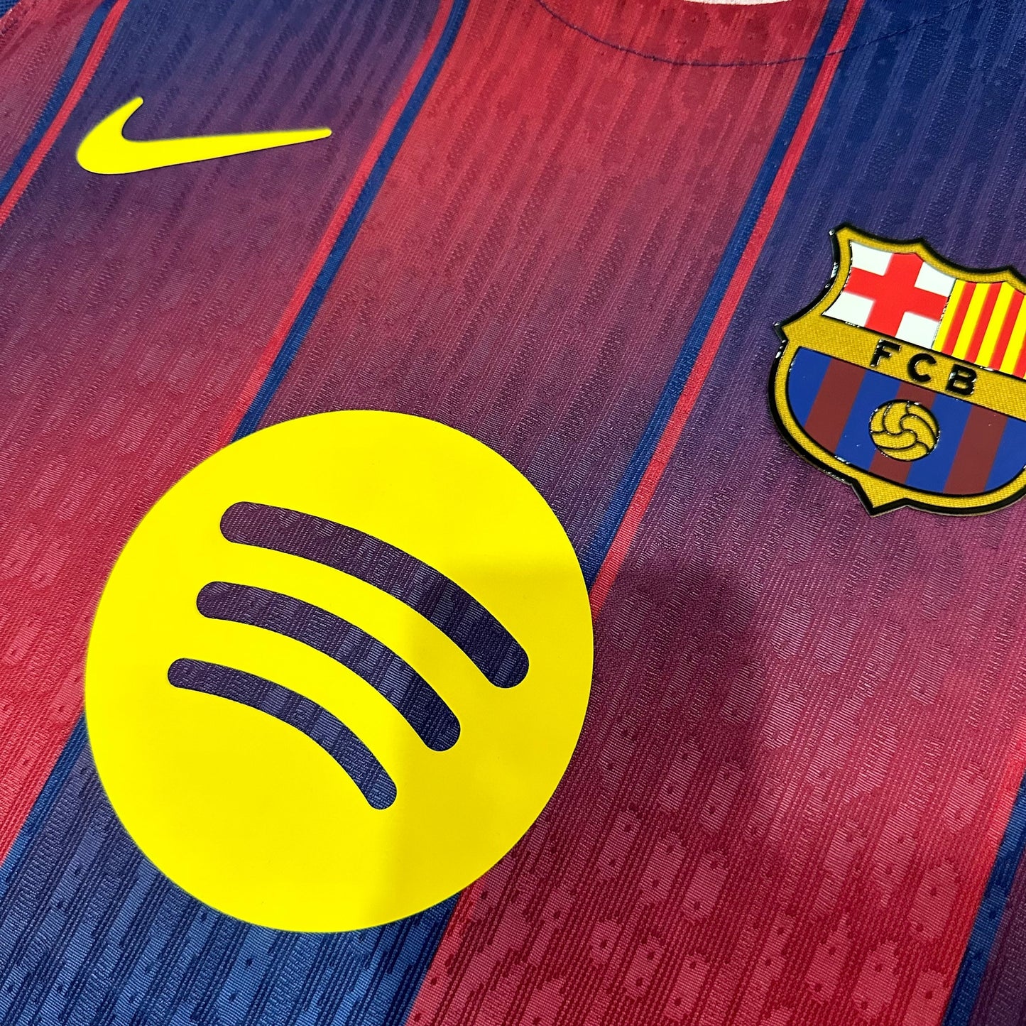 Versión del jugador Camiseta de fútbol local del Barcelona LAMINE YAMAL #10 2025/26