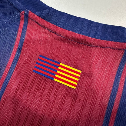 Versión del jugador Camiseta de fútbol local del Barcelona LAMINE YAMAL #10 2025/26