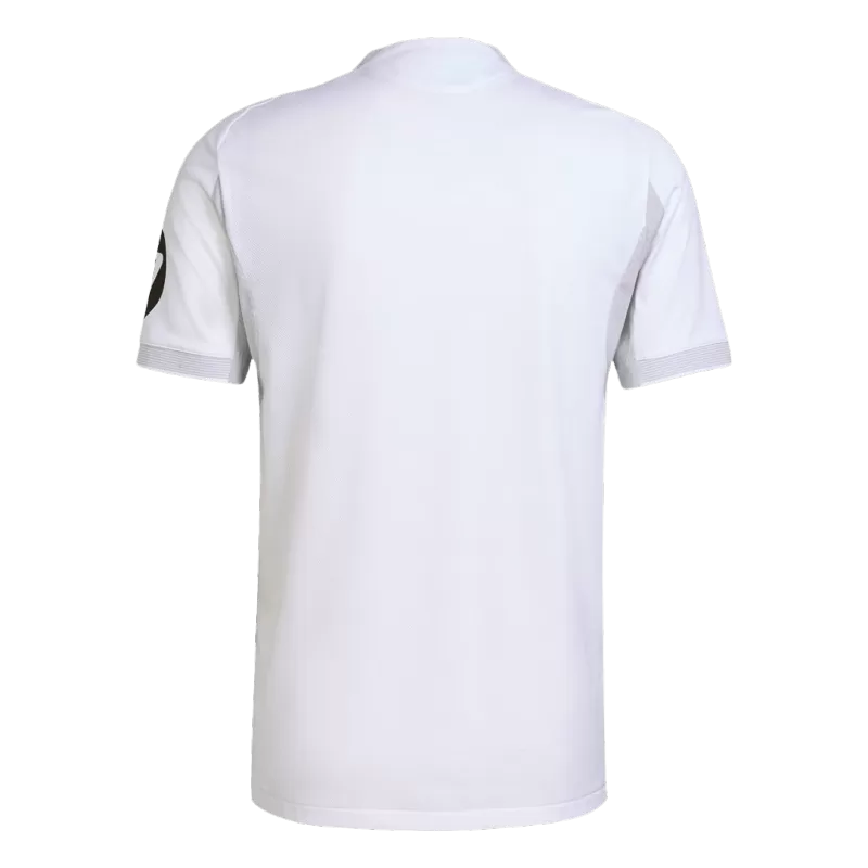 Camiseta de fútbol local del Real Madrid 2025/26, versión de jugador