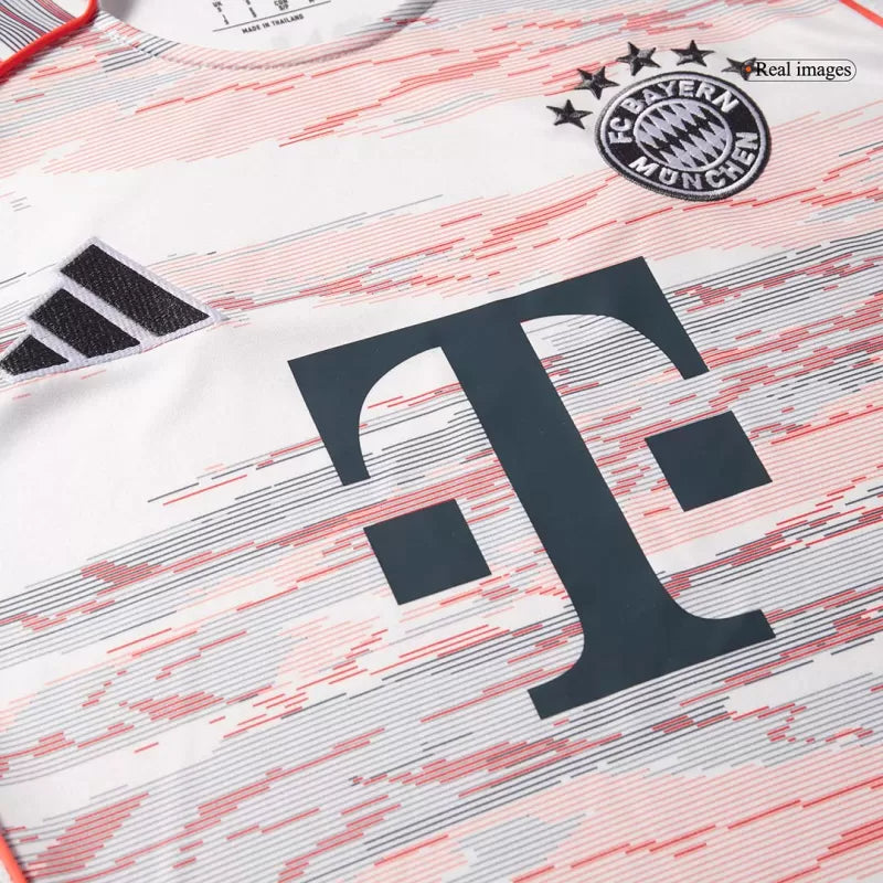 Camiseta de visitante del Bayern Múnich 2025/26