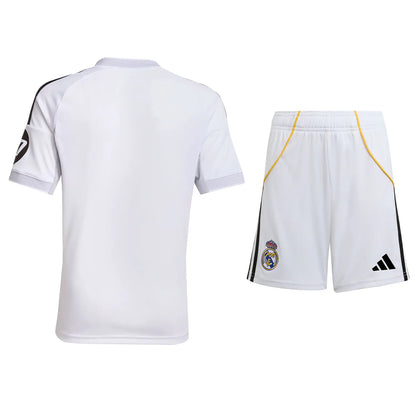 Camiseta de fútbol local del Real Madrid para niño (camiseta, pantalón corto y medias) 2025/26