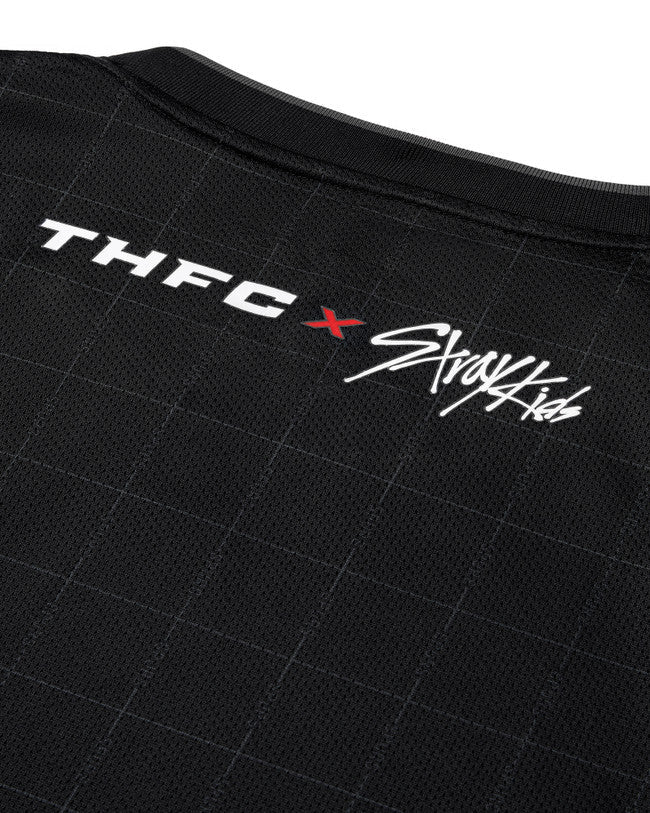 Camiseta de fútbol de visitante THFC x Stray Kids 2025/26, versión para aficionados